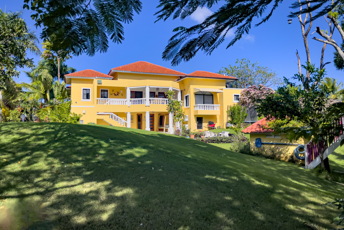 4 Bedroom Villa In Panorama Village for sale