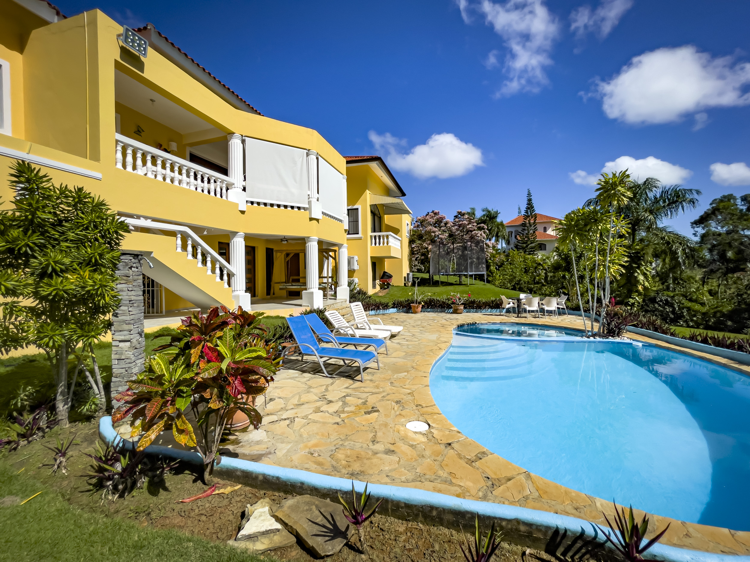 Villa In Panorama Village Pool