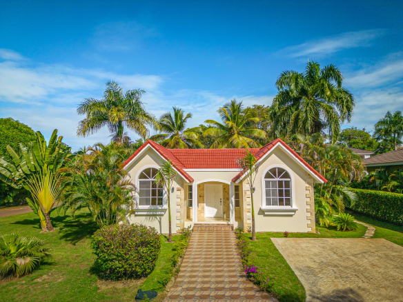 Newly Renovated Hispaniola Villa For Sale