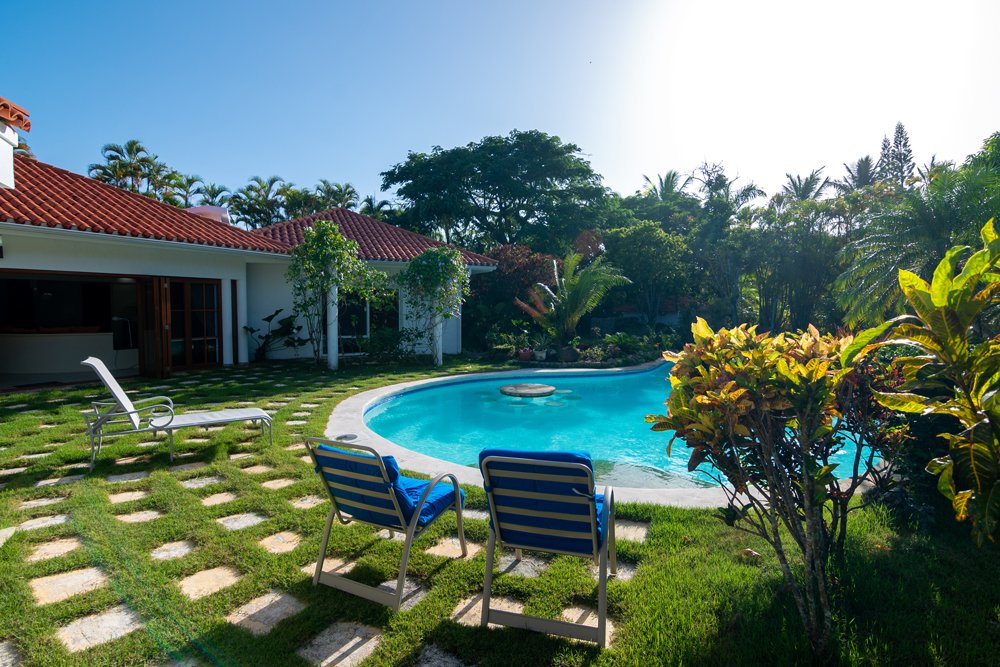 Villa LUNA Garden and Pool