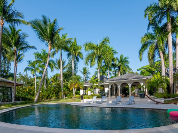 buydrproperty.com-V-5821-SHR-Sunset-z-592x444 Sea Horse Ranch Luxury Villas For Sale