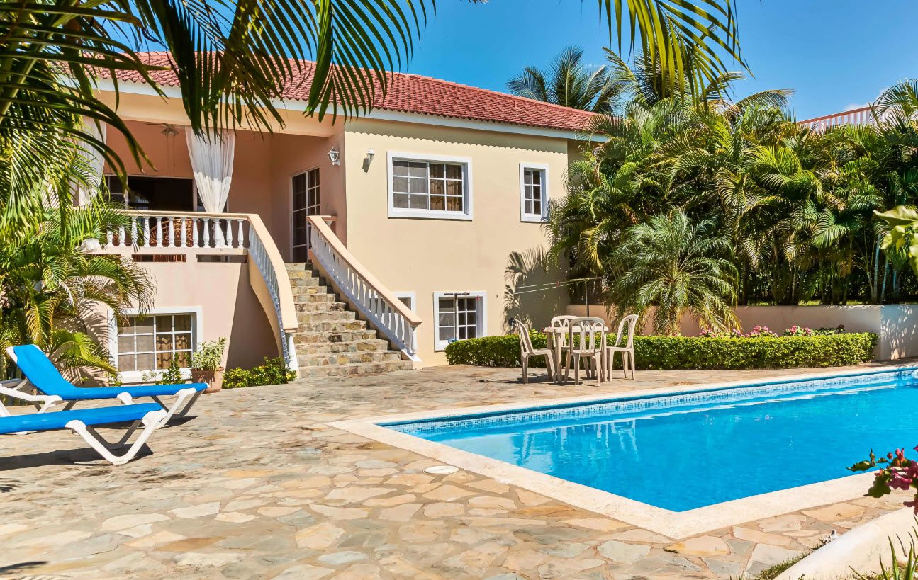 buyDRproperty Villa with pool at Residential Hispaniola Sosua Real Estate