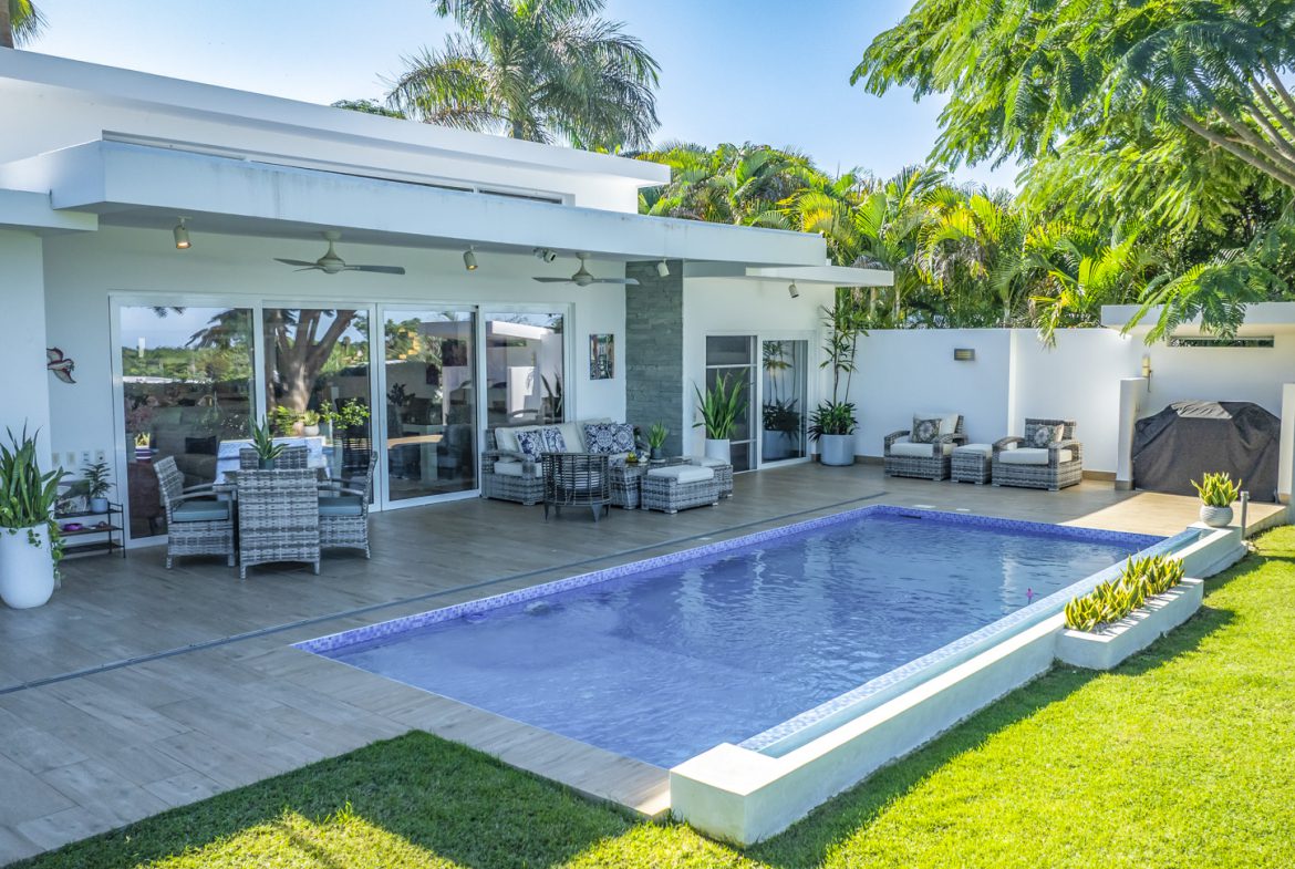 Luxury 3-Bedroom Villa for Sale with Ocean View Sosua