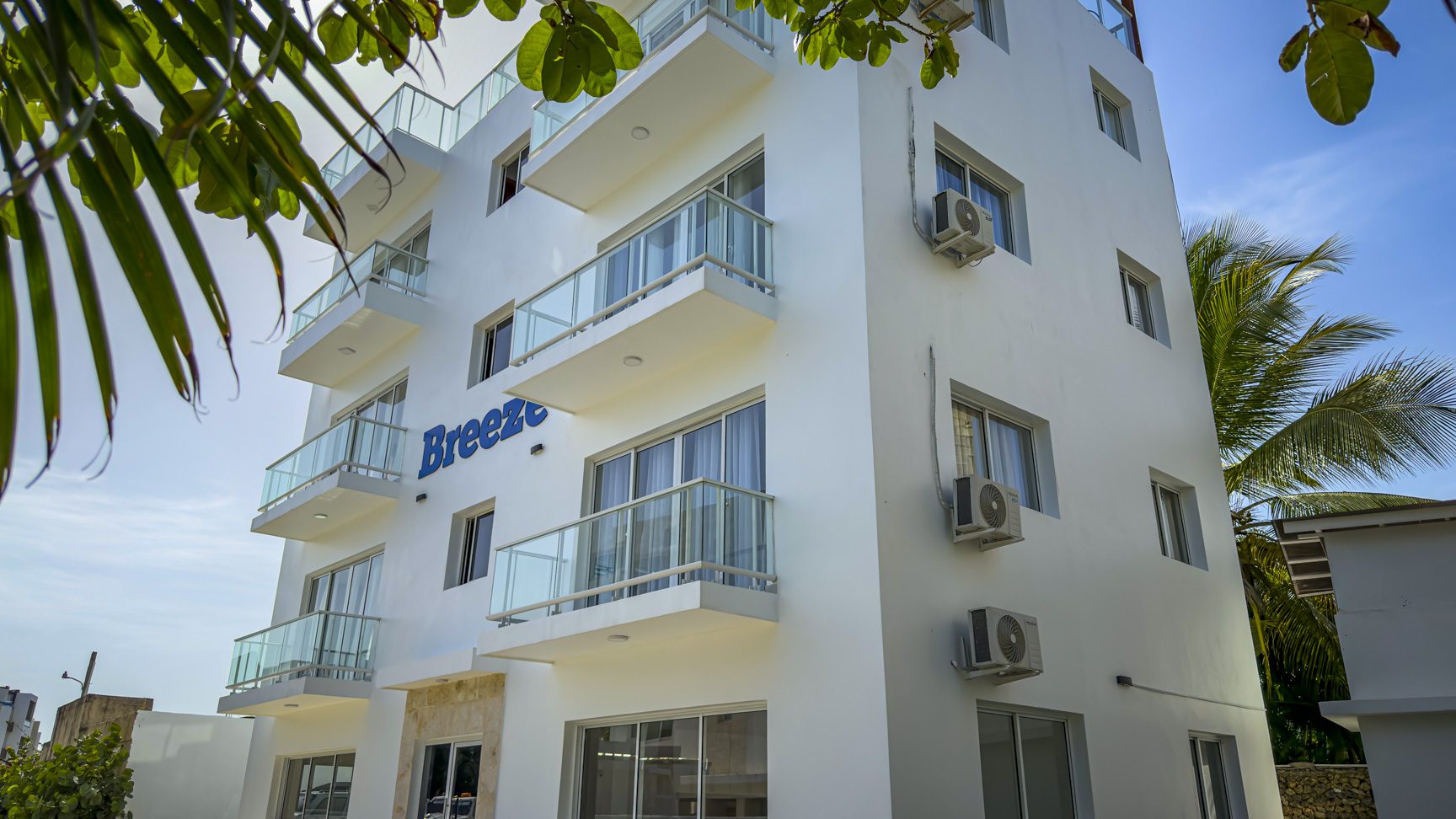 Exterior of Breeze Condos with balconies in Playa Laguna, Sosúa