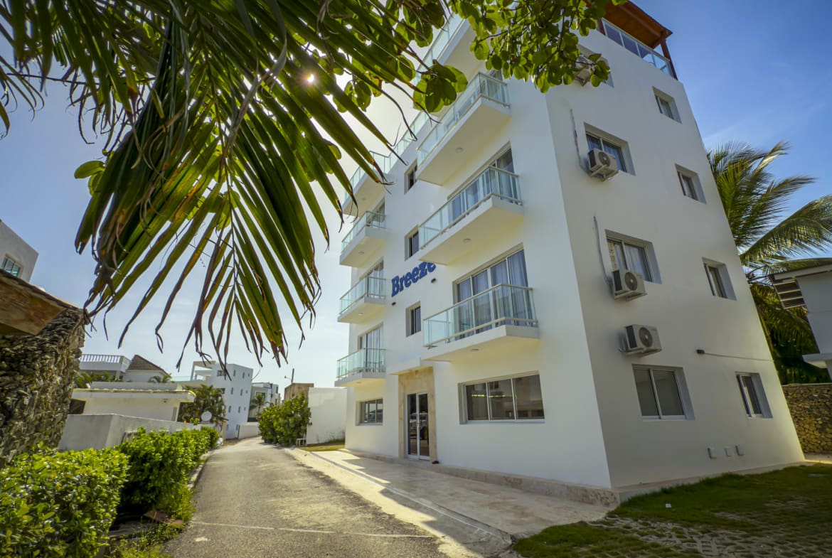 Exterior of Breeze Condos in Playa Laguna, Sosúa