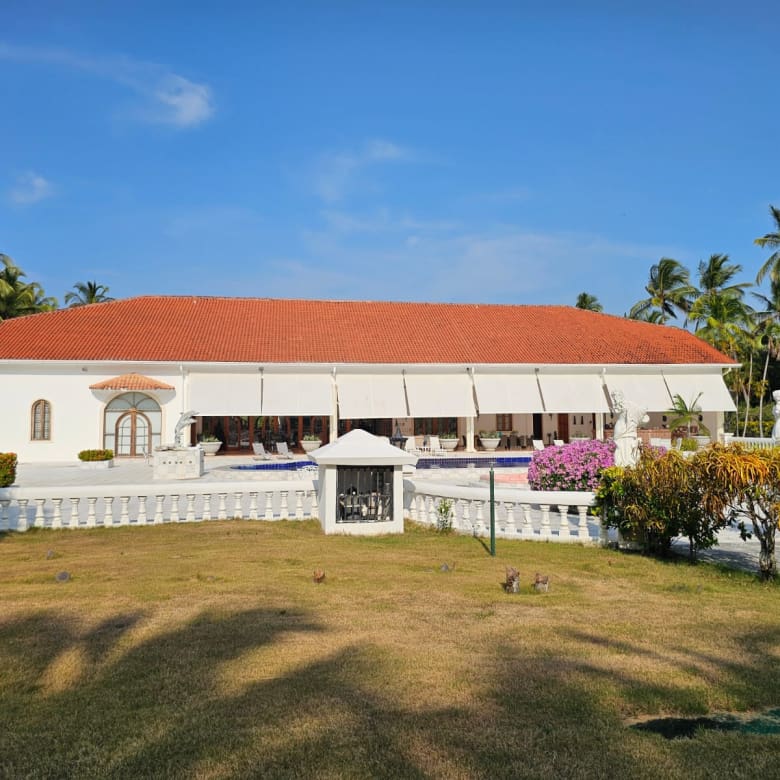 Villa Sans Souci six-bedroom estate in Sea Horse Ranch