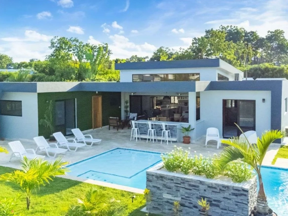 buyDRproperty Modern luxury villa with pool and outdoor bar in a tropical setting Sosua Real Estate